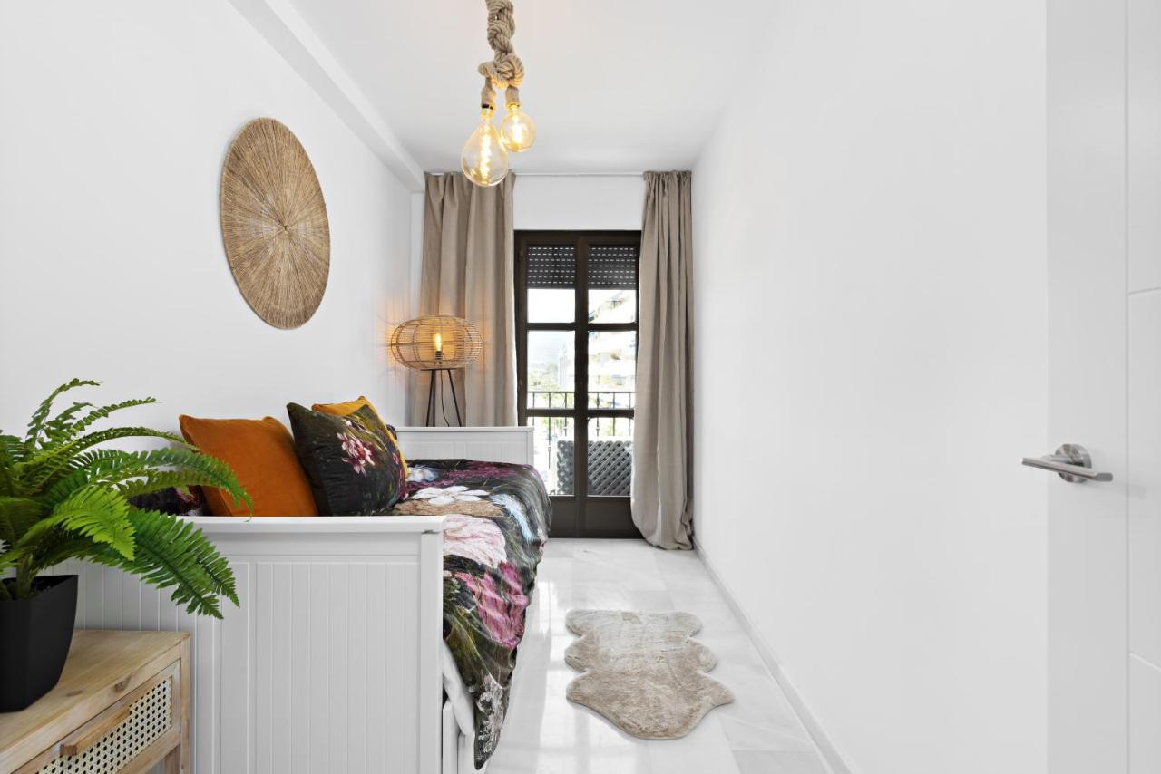 Two Bedroom Apartment In Puerto Banus With Terrace มาร์เบยา ภายนอก รูปภาพ